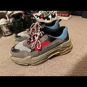 OFFER — Balenciaga Triple S Size 11